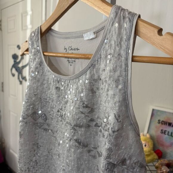 CHICOS small Silver reflective Sleeveless Top embellished holiday layering - Picture 4 of 7